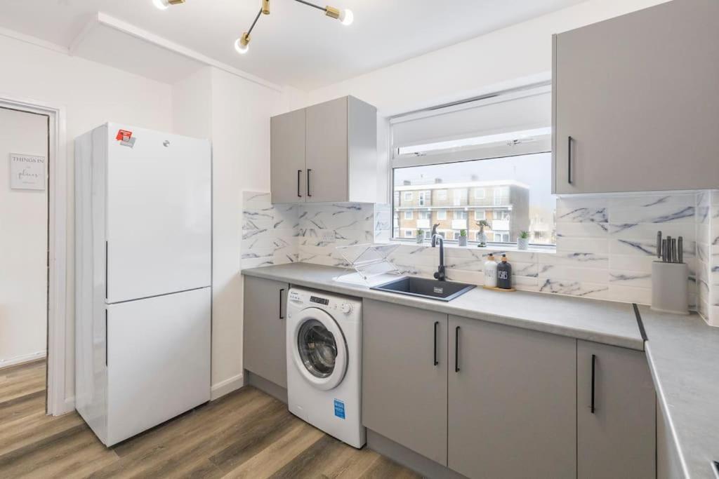 Ferienwohnung Shard View 2Br Next Tower Bridge London Exterior foto